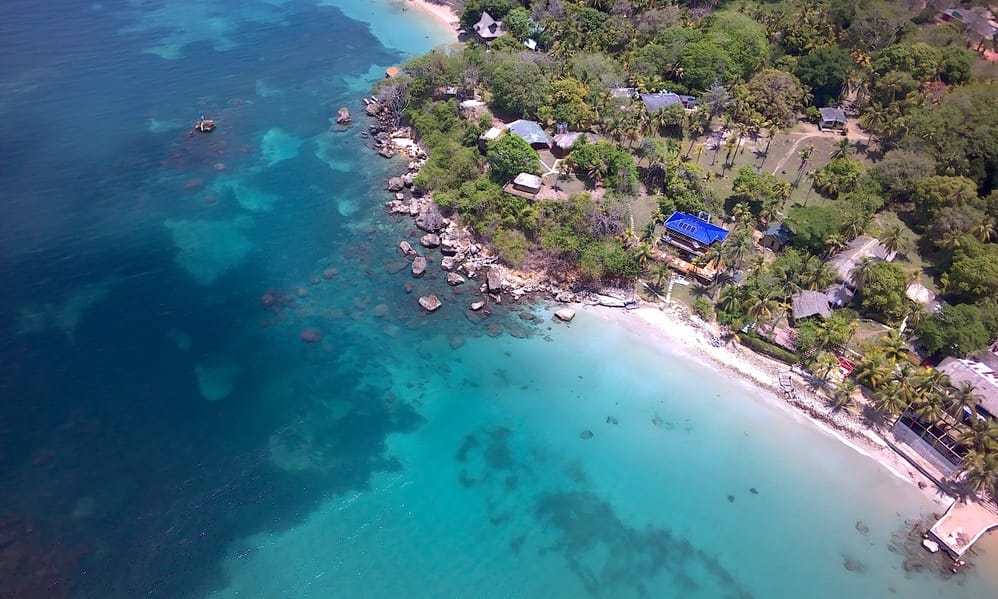 Explora las Islas Secretas del Caribe Colombiano: Los Paraísos Mejor Guardados isla fuerte