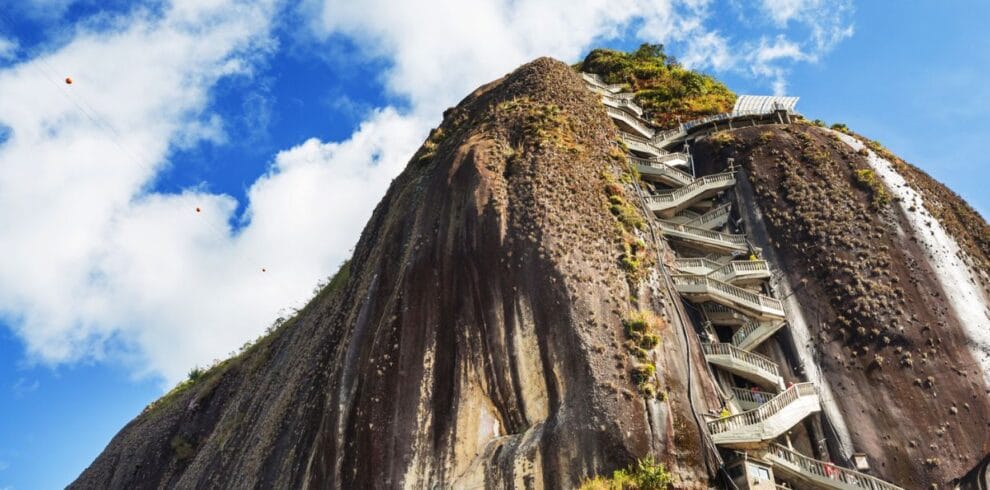 Buscador de Viajes guatapé